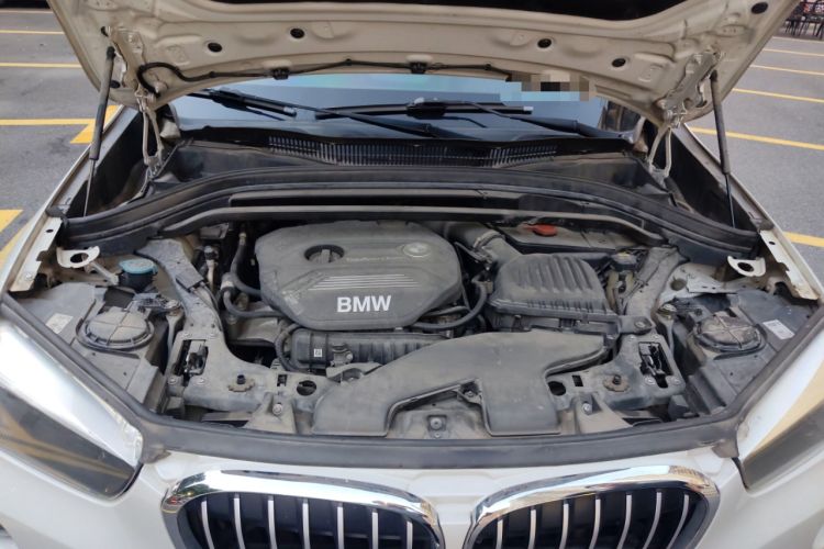 Used BMW X1 2019 sDrive18Li Fashion Model Engine Bay