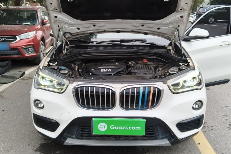 Used BMW X1 2019 sDrive20Li Leading Model Engine Bay