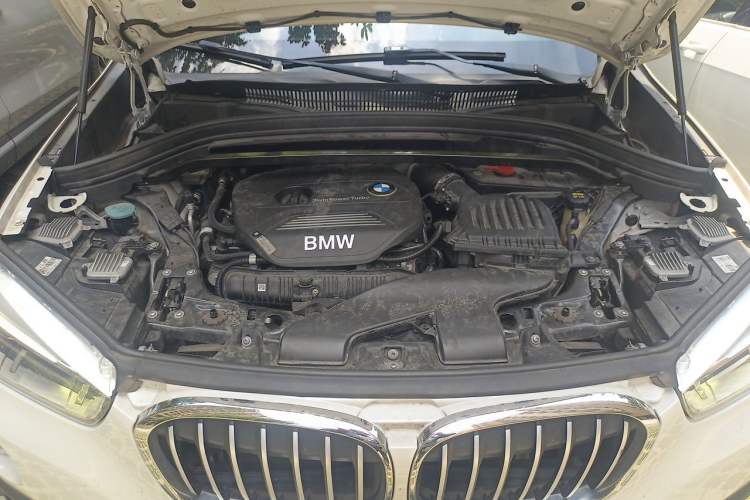 Used BMW X1 2019 sDrive20Li Leading Model Engine Bay