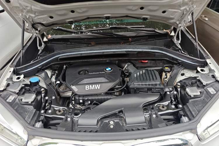 Used BMW X1 2019 sDrive18Li Premium Edition Engine Bay