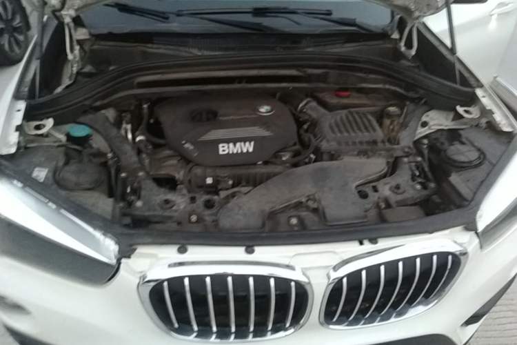 Used BMW X1 2019 sDrive18Li Fashion Model Engine Bay