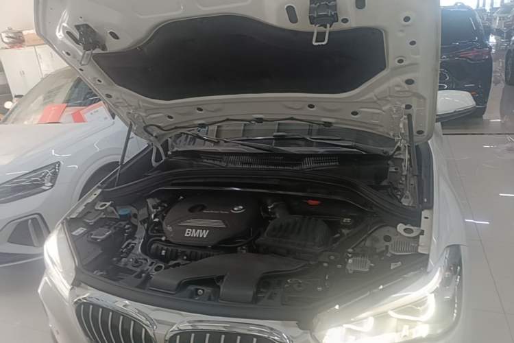 Used BMW X1 2019 sDrive20Li Leading Model Engine Bay