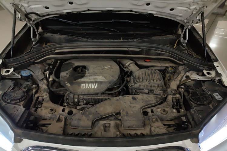 Used BMW X1 2019 sDrive18Li Fashion Model Engine Bay