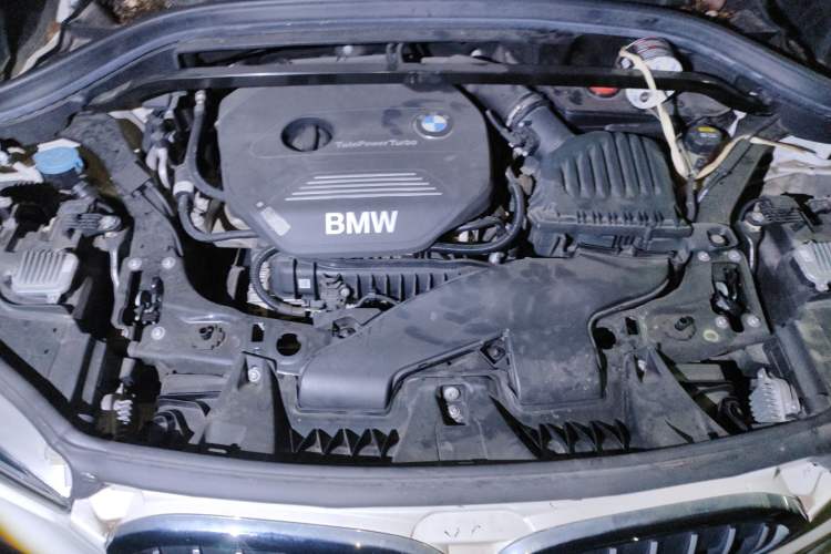 Used BMW X1 2019 sDrive18Li Premium Edition Engine Bay