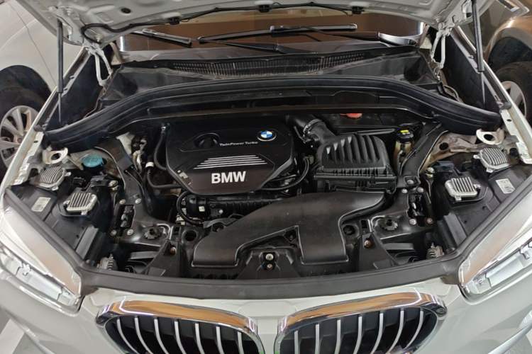 Used BMW X1 2019 sDrive18Li Premium Edition Engine Bay