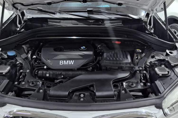 Used BMW X1 2019 sDrive20Li Leading Model Engine Bay