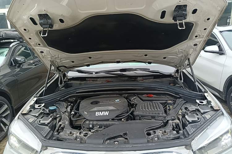 Used BMW X1 2019 sDrive18Li Premium Edition Engine Bay