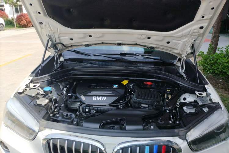 Used BMW X1 2019 sDrive18Li Premium Edition Engine Bay