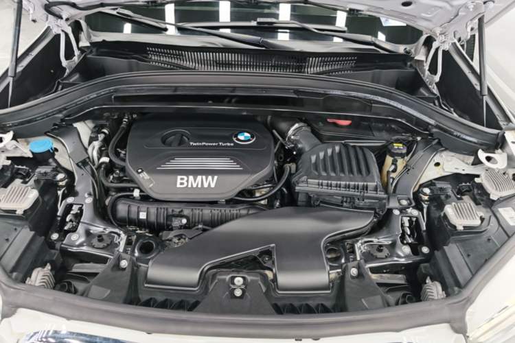 Used BMW X1 2019 sDrive20Li Leading Model Engine Bay