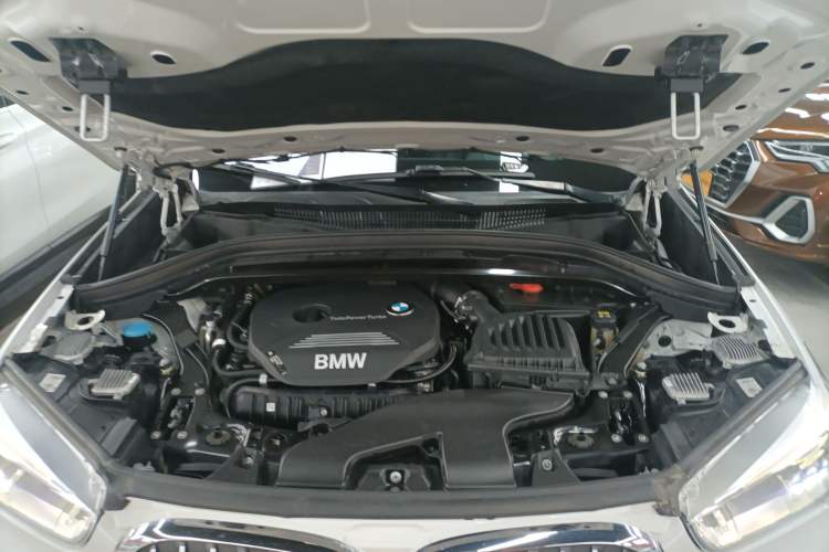 Used BMW X1 2019 sDrive20Li Leading Model Engine Bay