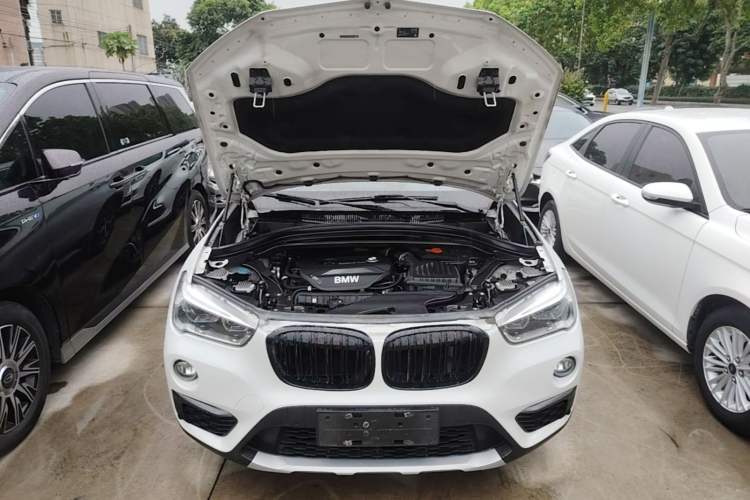 Used BMW X1 2019 xDrive20Li Luxury Model Engine Bay
