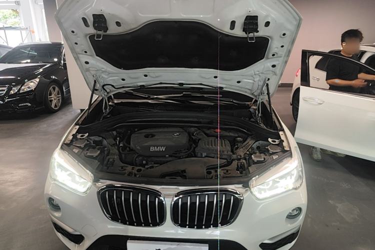 Used BMW X1 2019 sDrive18Li Premium Edition Engine Bay