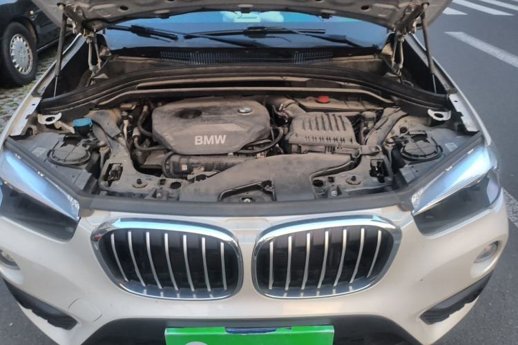 Used BMW X1 2019 sDrive18Li Fashion Model Engine Bay