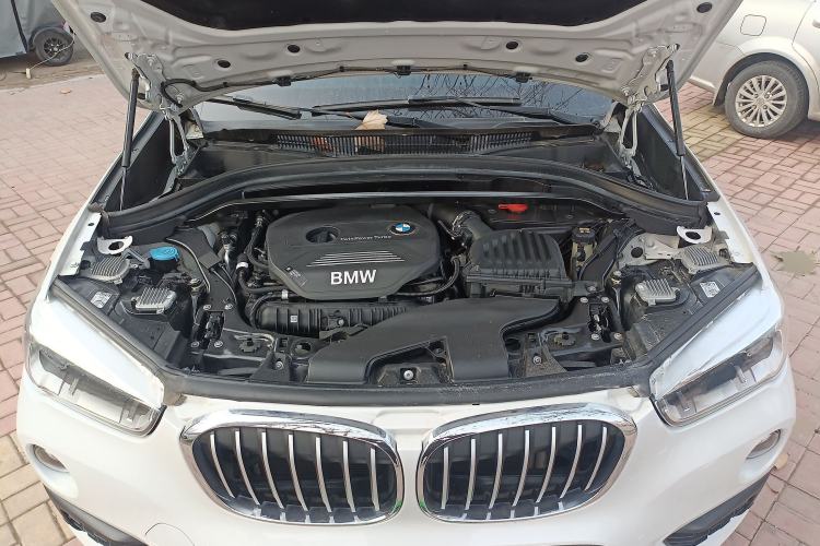 Used BMW X1 2019 sDrive20Li Leading Model Engine Bay