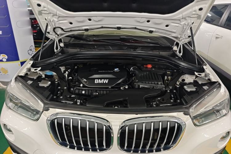 Used BMW X1 2019 sDrive20Li Leading Model Engine Bay