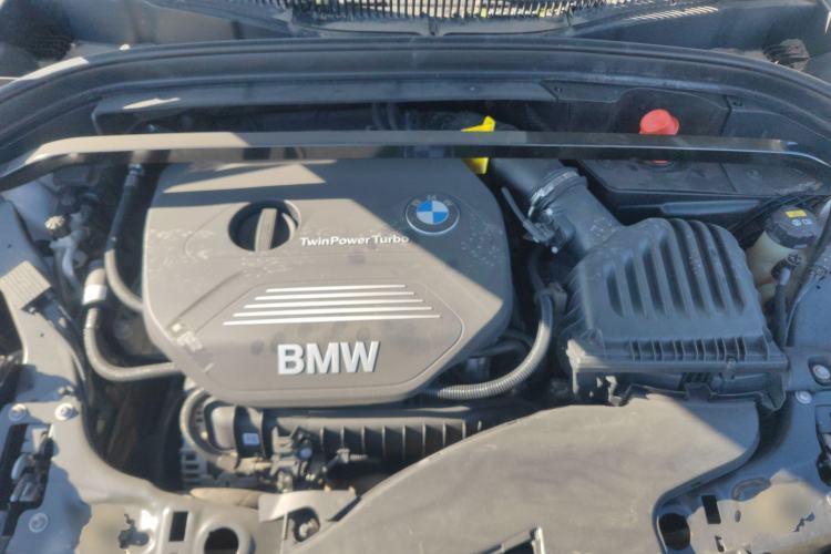 Used BMW X1 2019 sDrive18Li Fashion Model Engine Bay