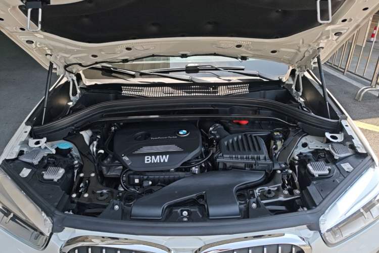 Used BMW X1 2019 sDrive18Li Premium Edition Engine Bay