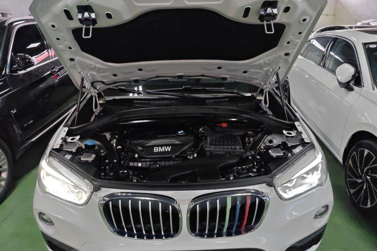 Used BMW X1 2019 sDrive20Li Leading Model Engine Bay