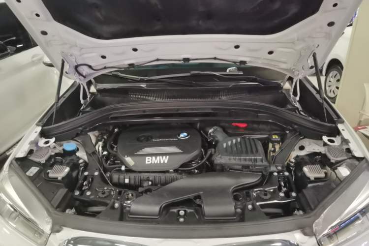 Used BMW X1 2019 sDrive20Li Leading Model Engine Bay