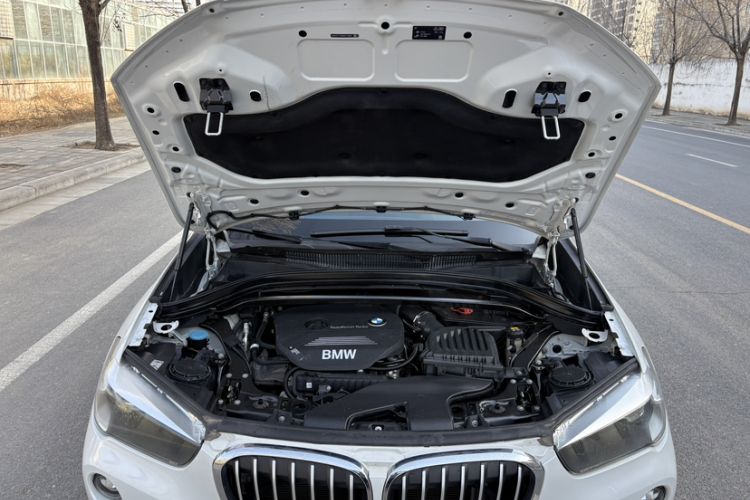 Used BMW X1 2019 sDrive18Li Fashion Model Engine Bay