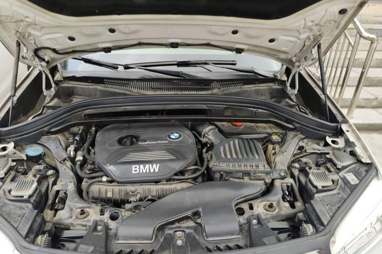 Used BMW X1 2019 sDrive20Li Leading Model Engine Bay