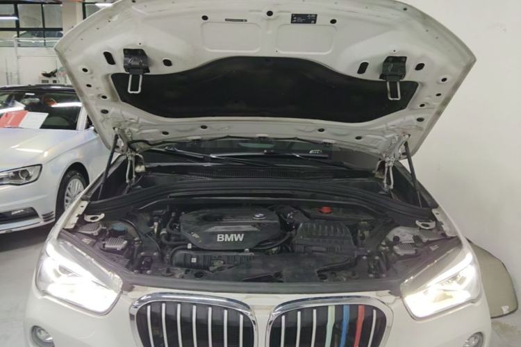 Used BMW X1 2019 xDrive20Li Luxury Model Engine Bay