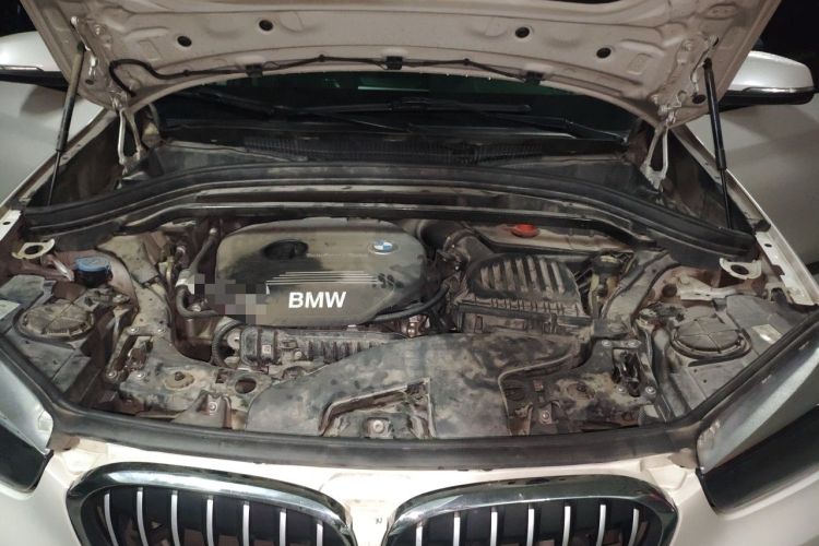 Used BMW X1 2019 sDrive18Li Fashion Model Engine Bay