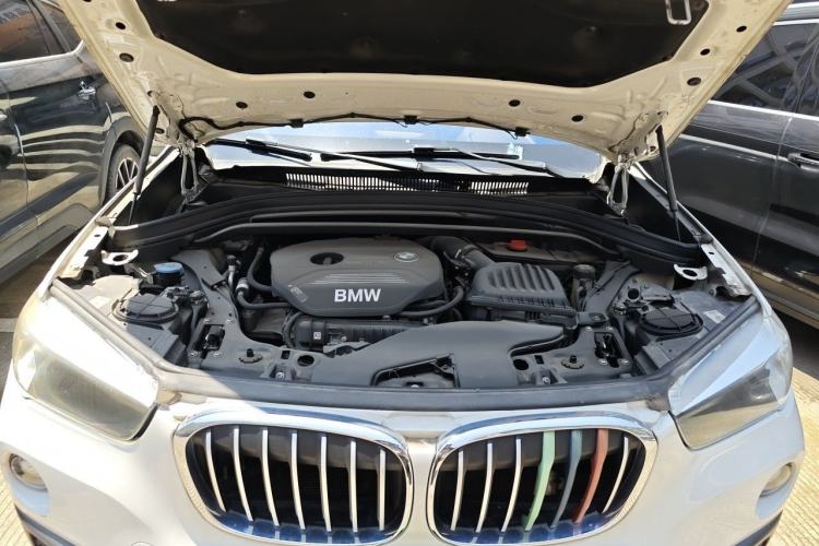 Used BMW X1 2019 sDrive18Li Fashion Model Engine Bay