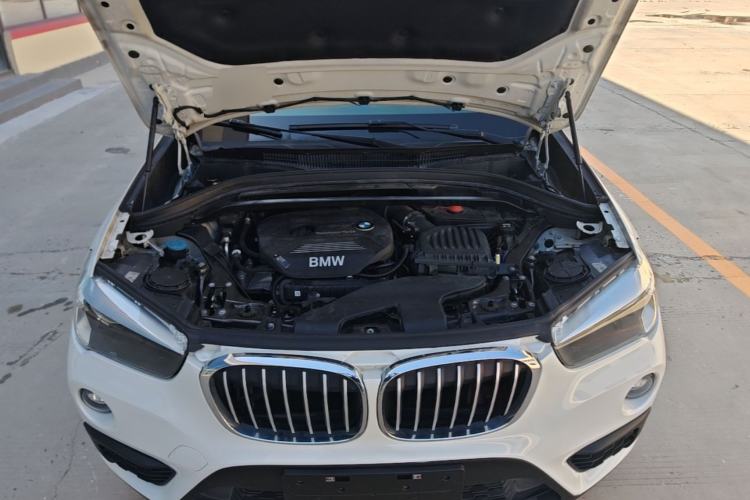 Used BMW X1 2019 sDrive18Li Fashion Model Engine Bay