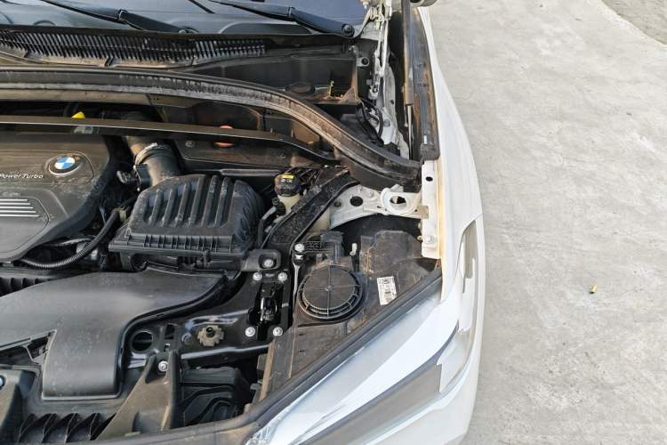 Used BMW X1 2019 sDrive18Li Fashion Model Engine Bay Left