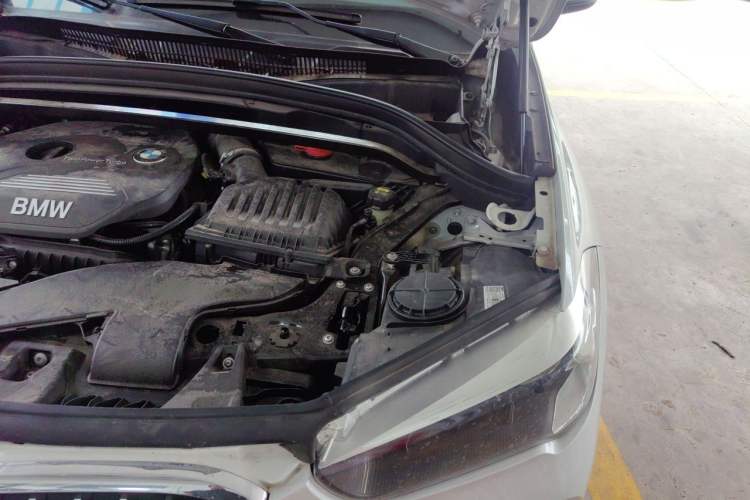 Used BMW X1 2019 sDrive18Li Fashion Model Engine Bay Left