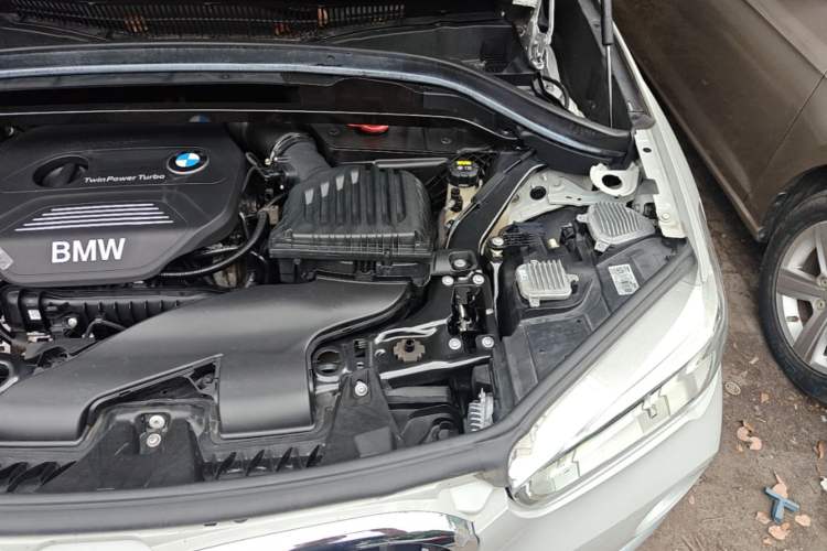 Used BMW X1 2019 sDrive18Li Premium Edition Engine Bay Left