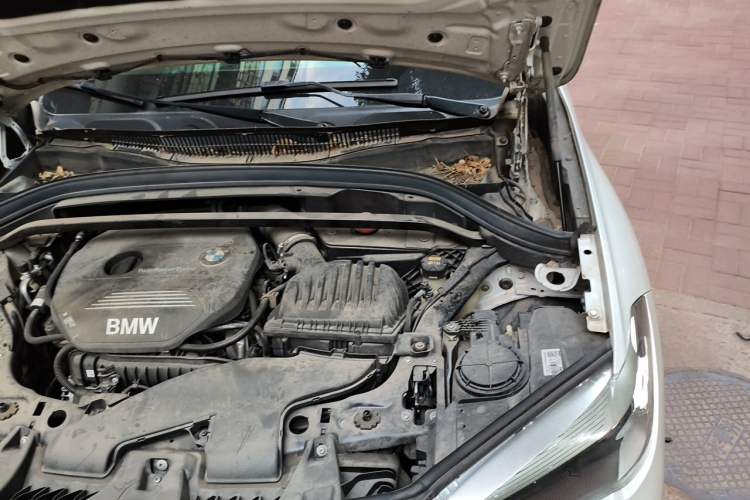Used BMW X1 2019 sDrive18Li Fashion Model Engine Bay Left