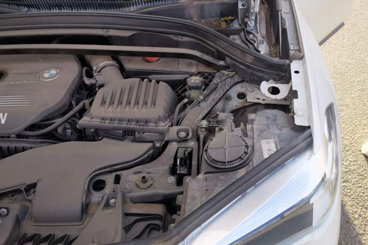 Used BMW X1 2019 sDrive18Li Fashion Model Engine Bay Left
