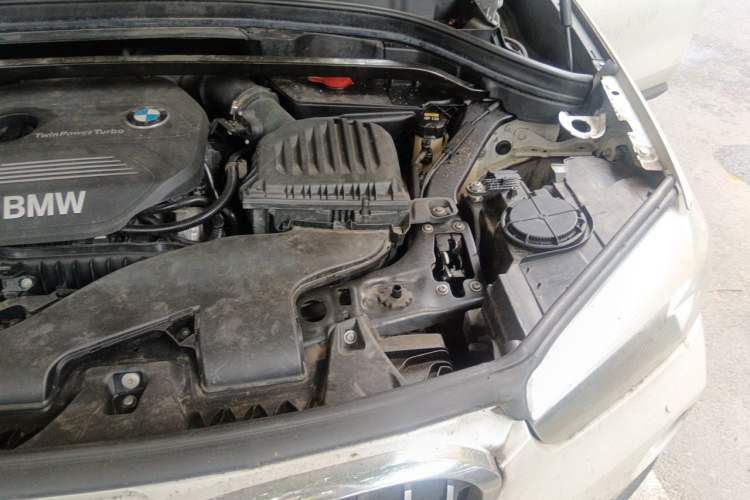 Used BMW X1 2019 sDrive18Li Fashion Model Engine Bay Left