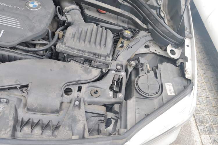 Used BMW X1 2019 sDrive18Li Fashion Model Engine Bay Left