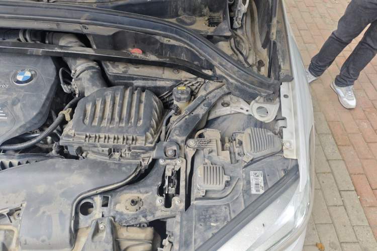 Used BMW X1 2019 sDrive18Li Premium Edition Engine Bay Left