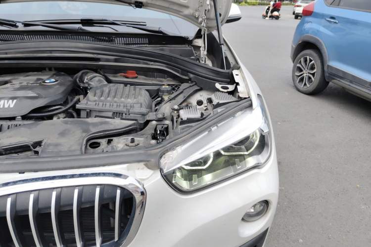 Used BMW X1 2019 sDrive20Li Leading Model Engine Bay Left