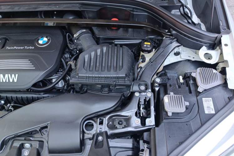 Used BMW X1 2019 sDrive18Li Premium Edition Engine Bay Left
