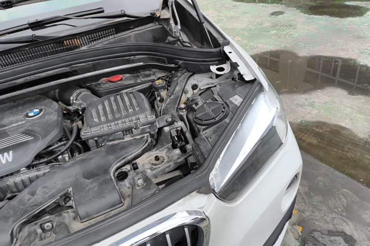 Used BMW X1 2019 sDrive18Li Fashion Model Engine Bay Left
