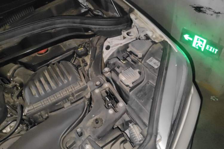 Used BMW X1 2019 xDrive20Li Luxury Model Engine Bay Left