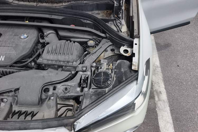 Used BMW X1 2019 sDrive18Li Fashion Model Engine Bay Left