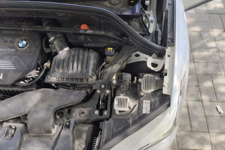 Used BMW X1 2019 sDrive18Li Premium Edition Engine Bay Left
