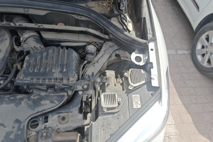 Used BMW X1 2019 sDrive18Li Premium Edition Engine Bay Left
