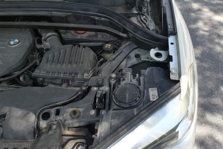 Used BMW X1 2019 sDrive18Li Fashion Model Engine Bay Left