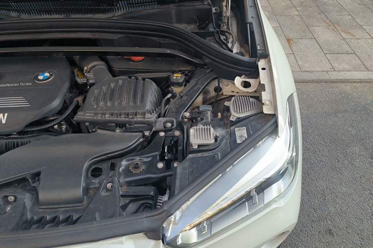Used BMW X1 2019 sDrive20Li Leading Model Engine Bay Left