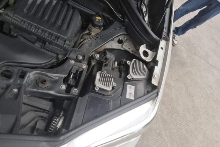 Used BMW X1 2019 xDrive20Li Luxury Model Engine Bay Left
