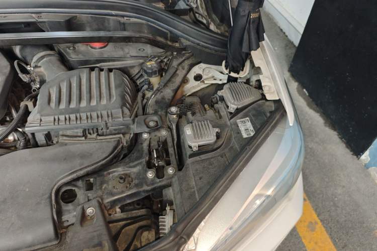 Used BMW X1 2019 xDrive20Li Luxury Model Engine Bay Left