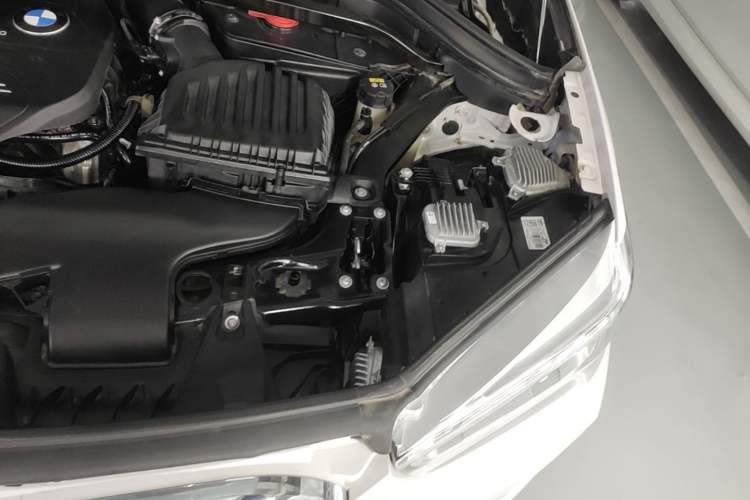 Used BMW X1 2019 sDrive18Li Premium Edition Engine Bay Left