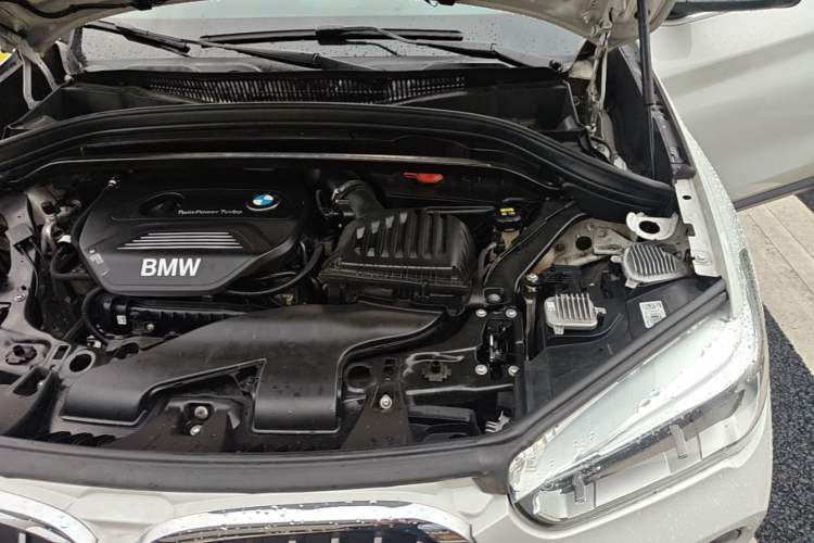 Used BMW X1 2019 sDrive18Li Premium Edition Engine Bay Left